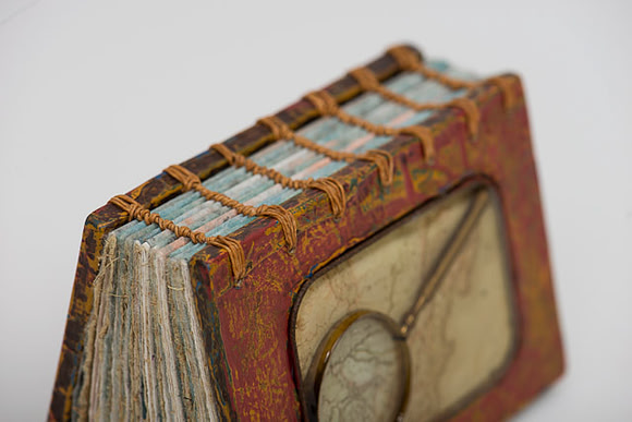 "Magnify", detail
