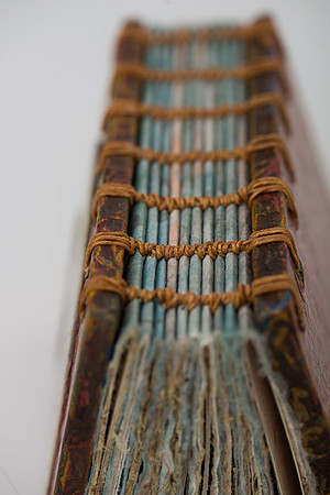 "Magnify", detail